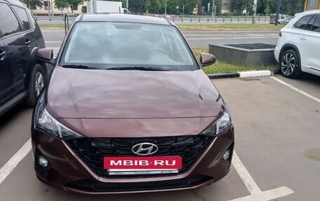 Hyundai Solaris II рестайлинг, 2021 год, 1 735 000 рублей, 7 фотография