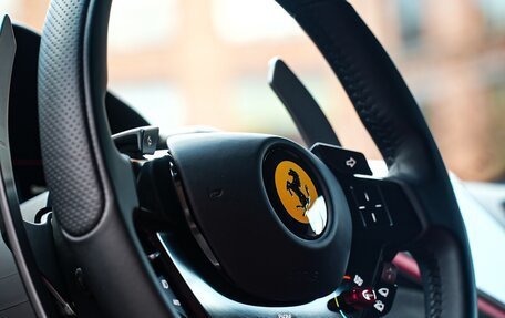 Ferrari Roma, 2021 год, 27 400 000 рублей, 21 фотография