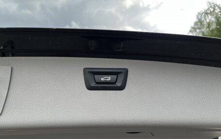 BMW 3 серия, 2018 год, 1 800 000 рублей, 15 фотография