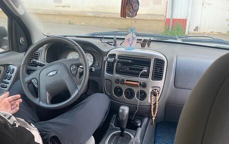 Ford Escape II, 2004 год, 490 000 рублей, 6 фотография