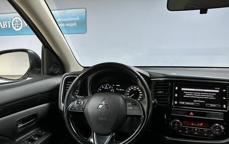 Mitsubishi Outlander III рестайлинг 3, 2019 год, 2 143 000 рублей, 16 фотография