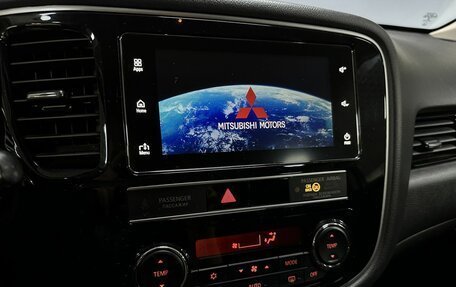 Mitsubishi Outlander III рестайлинг 3, 2019 год, 2 143 000 рублей, 13 фотография