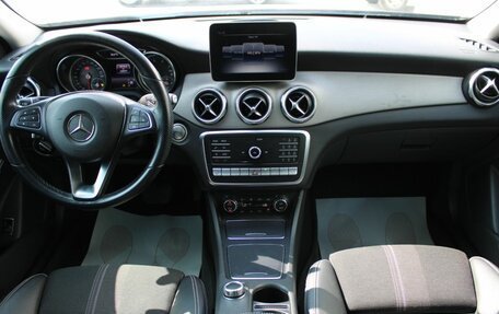 Mercedes-Benz GLA, 2018 год, 2 490 000 рублей, 18 фотография