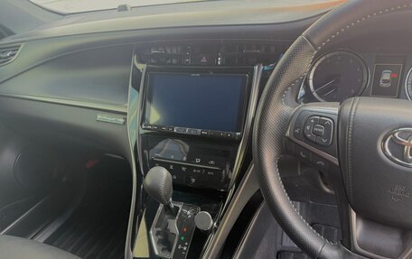 Toyota Harrier, 2019 год, 2 800 000 рублей, 6 фотография