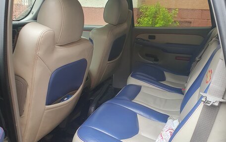 Chevrolet Tahoe II, 2004 год, 2 050 000 рублей, 25 фотография