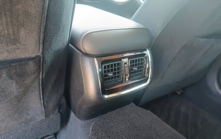 Toyota Crown, 2016 год, 2 520 000 рублей, 3 фотография