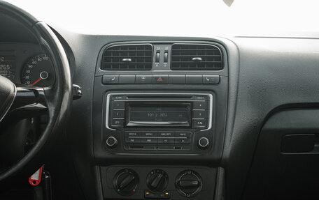Volkswagen Polo VI (EU Market), 2015 год, 890 000 рублей, 16 фотография