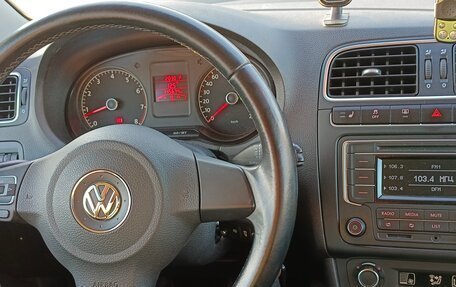 Volkswagen Polo VI (EU Market), 2013 год, 950 000 рублей, 12 фотография