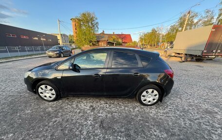 Opel Astra J, 2010 год, 550 000 рублей, 11 фотография