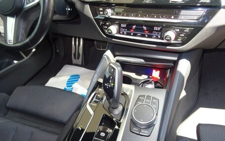 BMW 5 серия, 2022 год, 3 750 000 рублей, 8 фотография