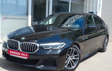BMW 5 серия, 2022 год, 3 750 000 рублей, 3 фотография
