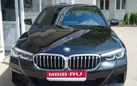 BMW 5 серия, 2022 год, 3 750 000 рублей, 2 фотография