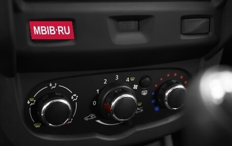 Renault Duster I рестайлинг, 2017 год, 850 000 рублей, 8 фотография