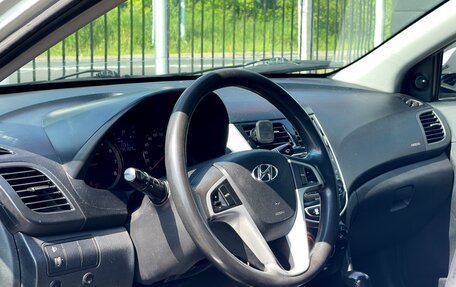 Hyundai Solaris II рестайлинг, 2012 год, 819 000 рублей, 16 фотография
