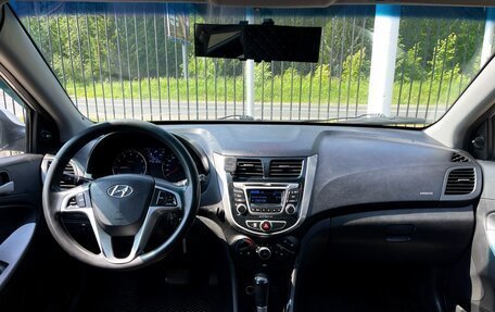 Hyundai Solaris II рестайлинг, 2012 год, 819 000 рублей, 18 фотография