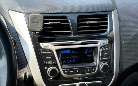 Hyundai Solaris II рестайлинг, 2012 год, 819 000 рублей, 29 фотография