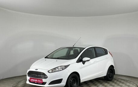 Ford Fiesta, 2015 год, 890 000 рублей, 1 фотография