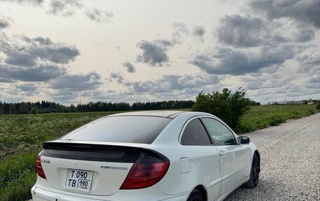 Mercedes-Benz C-Класс, 2003 год, 640 000 рублей, 5 фотография