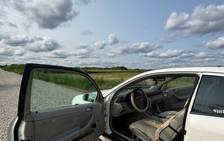 Mercedes-Benz C-Класс, 2003 год, 640 000 рублей, 9 фотография