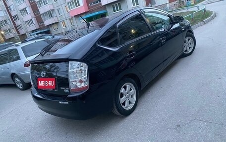 Toyota Prius, 2009 год, 1 000 000 рублей, 2 фотография
