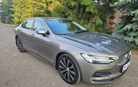 Volvo S90 II рестайлинг, 2021 год, 3 300 000 рублей, 4 фотография