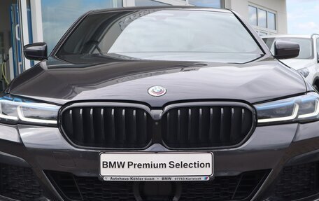 BMW 5 серия, 2022 год, 5 320 000 рублей, 2 фотография