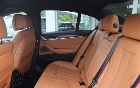 BMW 5 серия, 2022 год, 5 320 000 рублей, 15 фотография