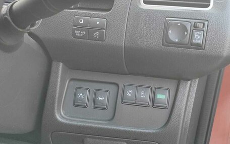 Nissan Serena IV, 2015 год, 1 620 000 рублей, 17 фотография