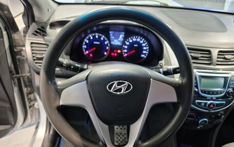 Hyundai Solaris II рестайлинг, 2013 год, 490 000 рублей, 18 фотография