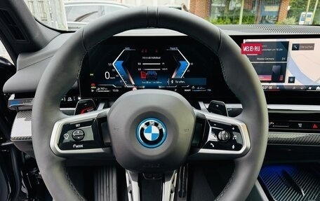 BMW 5 серия, 2024 год, 8 450 000 рублей, 12 фотография