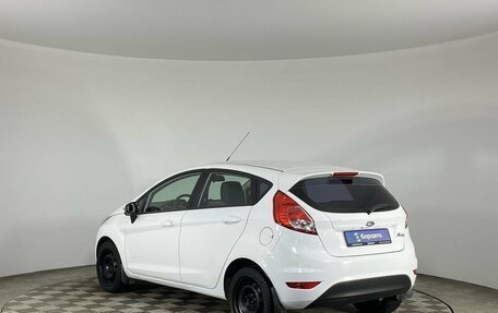 Ford Fiesta, 2015 год, 890 000 рублей, 6 фотография