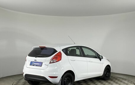 Ford Fiesta, 2015 год, 890 000 рублей, 5 фотография