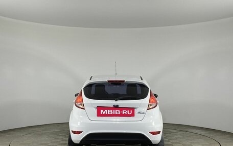 Ford Fiesta, 2015 год, 890 000 рублей, 7 фотография