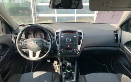 KIA cee'd I рестайлинг, 2010 год, 590 000 рублей, 14 фотография