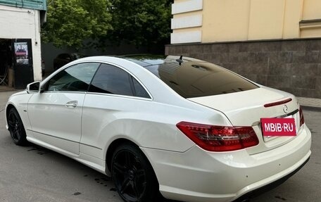 Mercedes-Benz E-Класс, 2010 год, 1 200 000 рублей, 9 фотография
