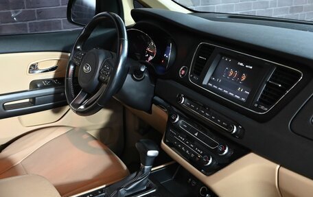 KIA Carnival III, 2019 год, 2 898 000 рублей, 20 фотография