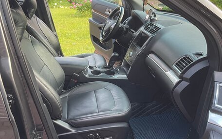 Ford Explorer VI, 2018 год, 2 870 000 рублей, 4 фотография