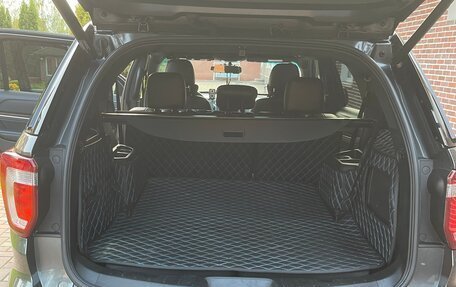 Ford Explorer VI, 2018 год, 2 870 000 рублей, 5 фотография