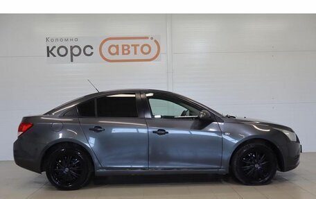 Chevrolet Cruze II, 2010 год, 594 000 рублей, 4 фотография