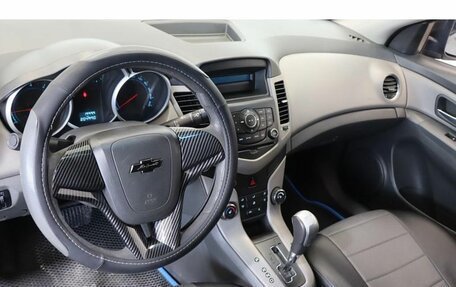 Chevrolet Cruze II, 2010 год, 594 000 рублей, 6 фотография
