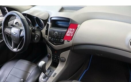 Chevrolet Cruze II, 2010 год, 594 000 рублей, 5 фотография