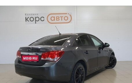 Chevrolet Cruze II, 2010 год, 594 000 рублей, 3 фотография
