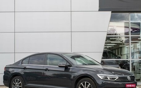 Volkswagen Passat B8 рестайлинг, 2015 год, 1 620 000 рублей, 1 фотография