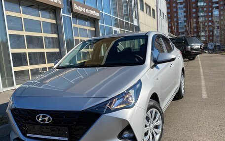 Hyundai Solaris II рестайлинг, 2021 год, 1 800 000 рублей, 1 фотография