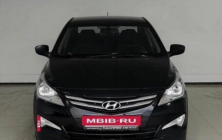 Hyundai Solaris II рестайлинг, 2014 год, 880 000 рублей, 2 фотография
