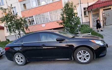 Hyundai Sonata VI, 2014 год, 1 350 000 рублей, 4 фотография