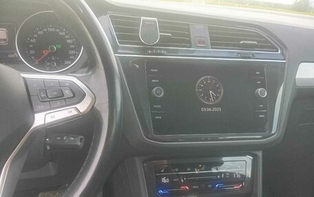 Volkswagen Tiguan II, 2021 год, 1 850 000 рублей, 5 фотография