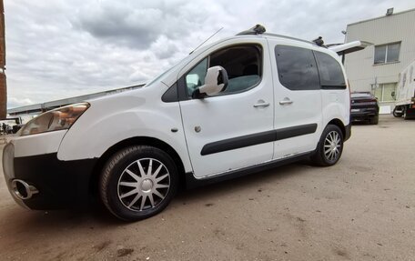Peugeot Partner II рестайлинг 2, 2011 год, 670 000 рублей, 3 фотография