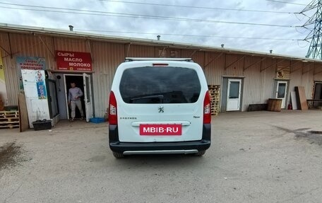 Peugeot Partner II рестайлинг 2, 2011 год, 670 000 рублей, 4 фотография
