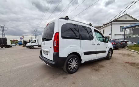 Peugeot Partner II рестайлинг 2, 2011 год, 670 000 рублей, 9 фотография
